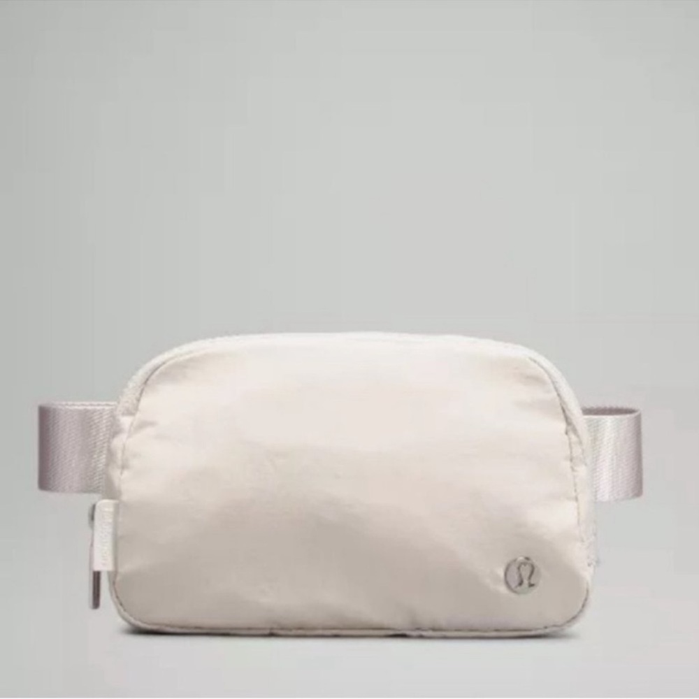 Lululemon Athletica | Belt Bag | Everywhere Belt Bag | White Opal - Picture 3 of 15